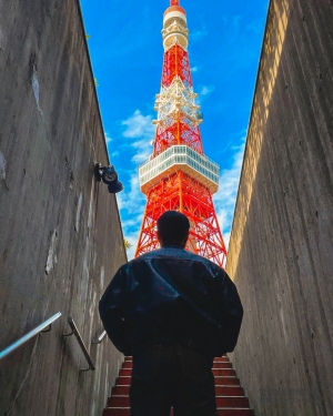 도쿄타워를 바라보며